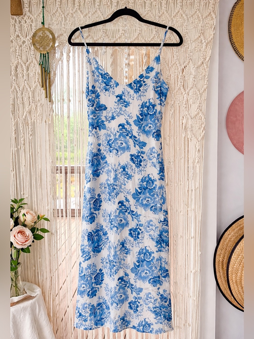 Reformation Sofia Silk Slip Dress – Olympia Print (Blue Floral) – Size 4